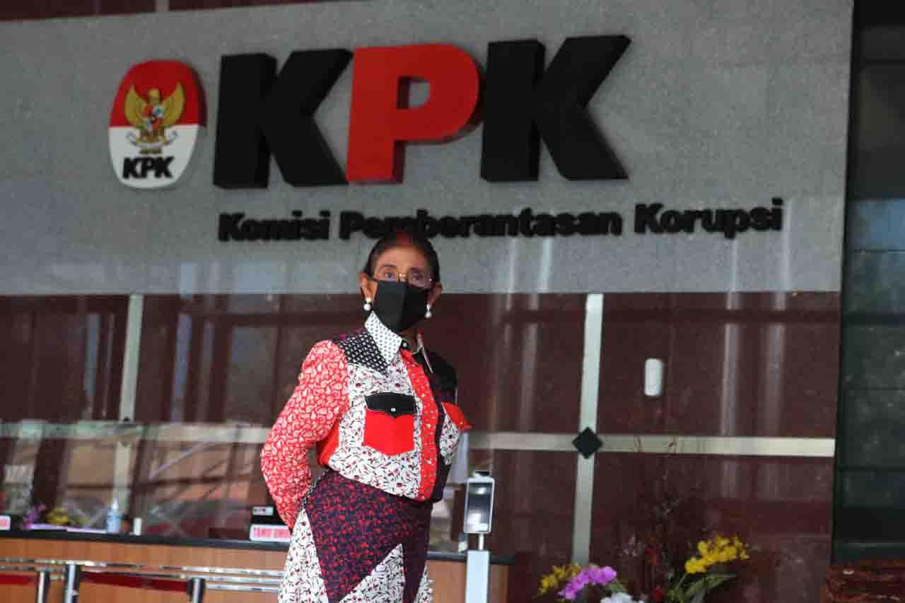 Susi Pudjiastuti Sambangi...