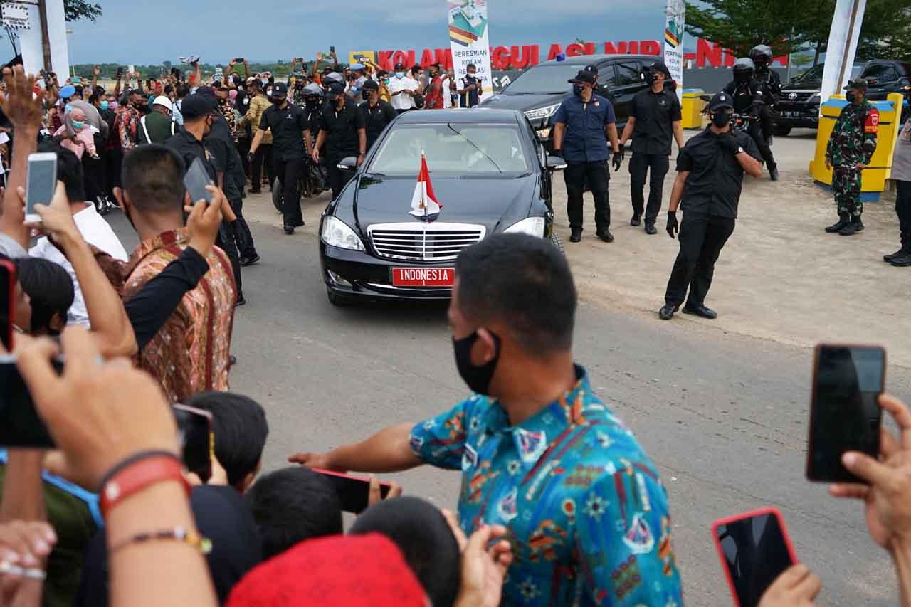 Resmikan Kolam Regulasi...