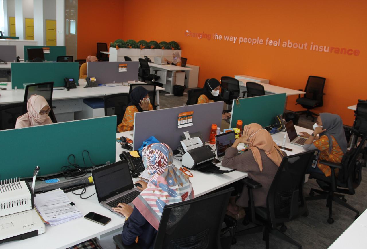 FWD Insurance Resmikan...