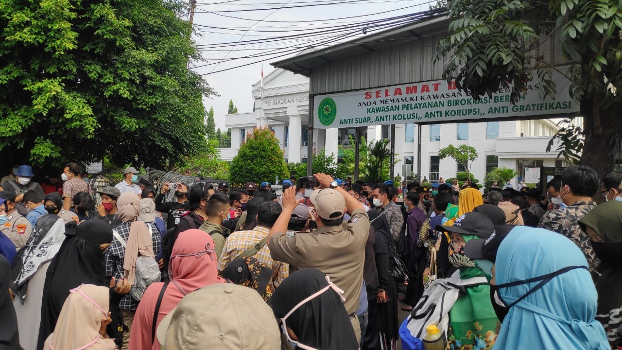 Ratusan Simpatisan Habib...