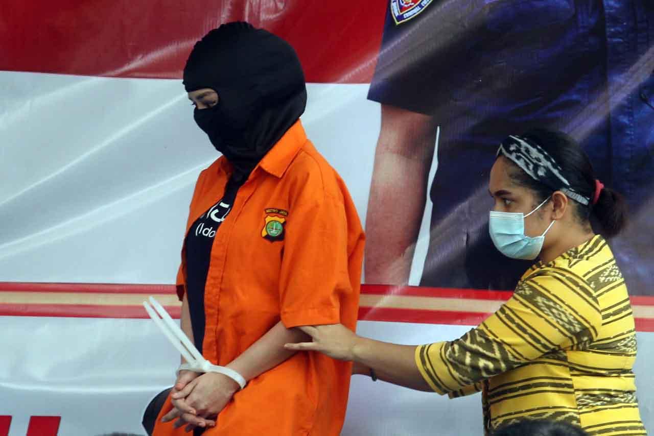 Potret Artis Cynthiara...