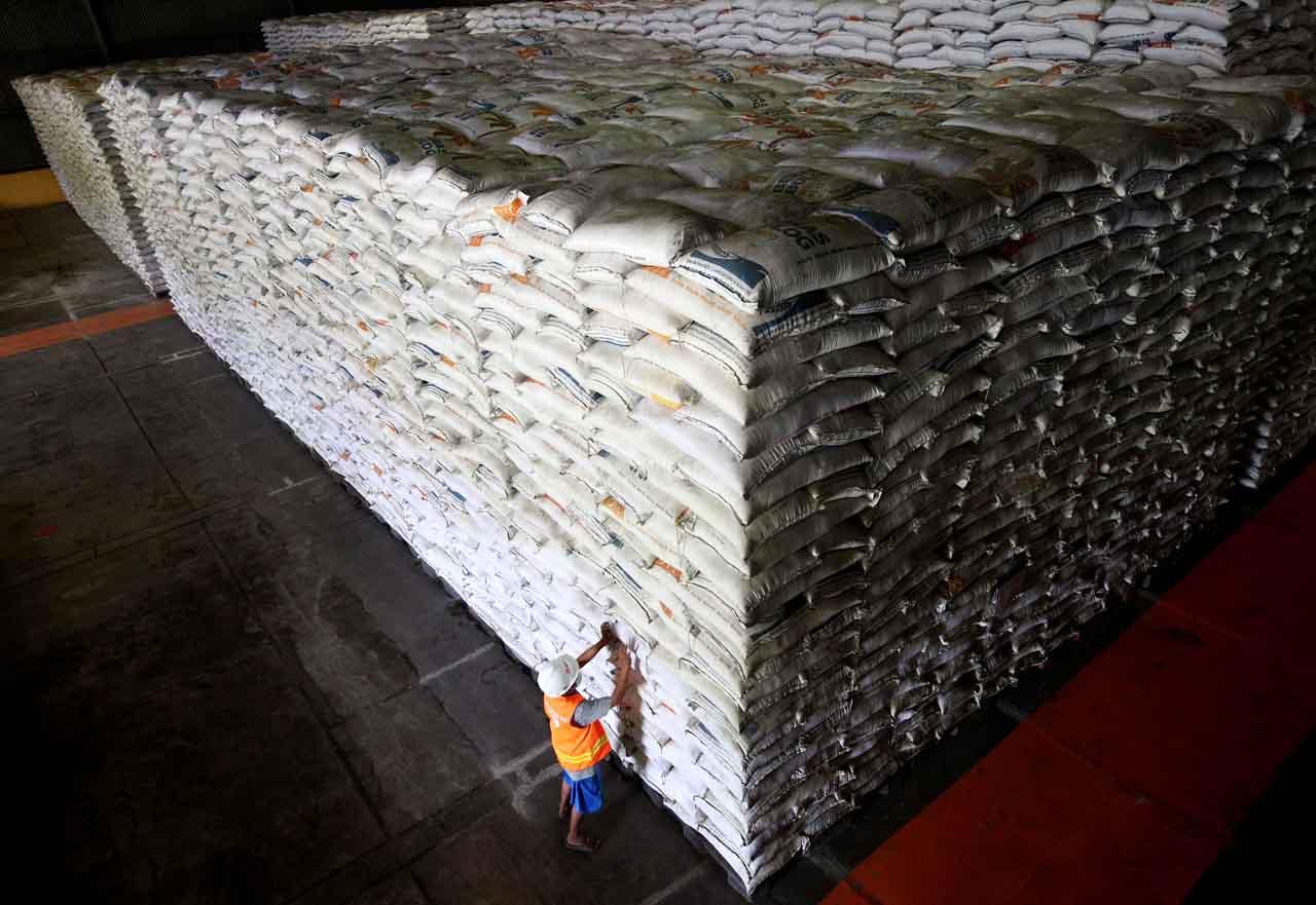 Harga Beras Diprediksi...