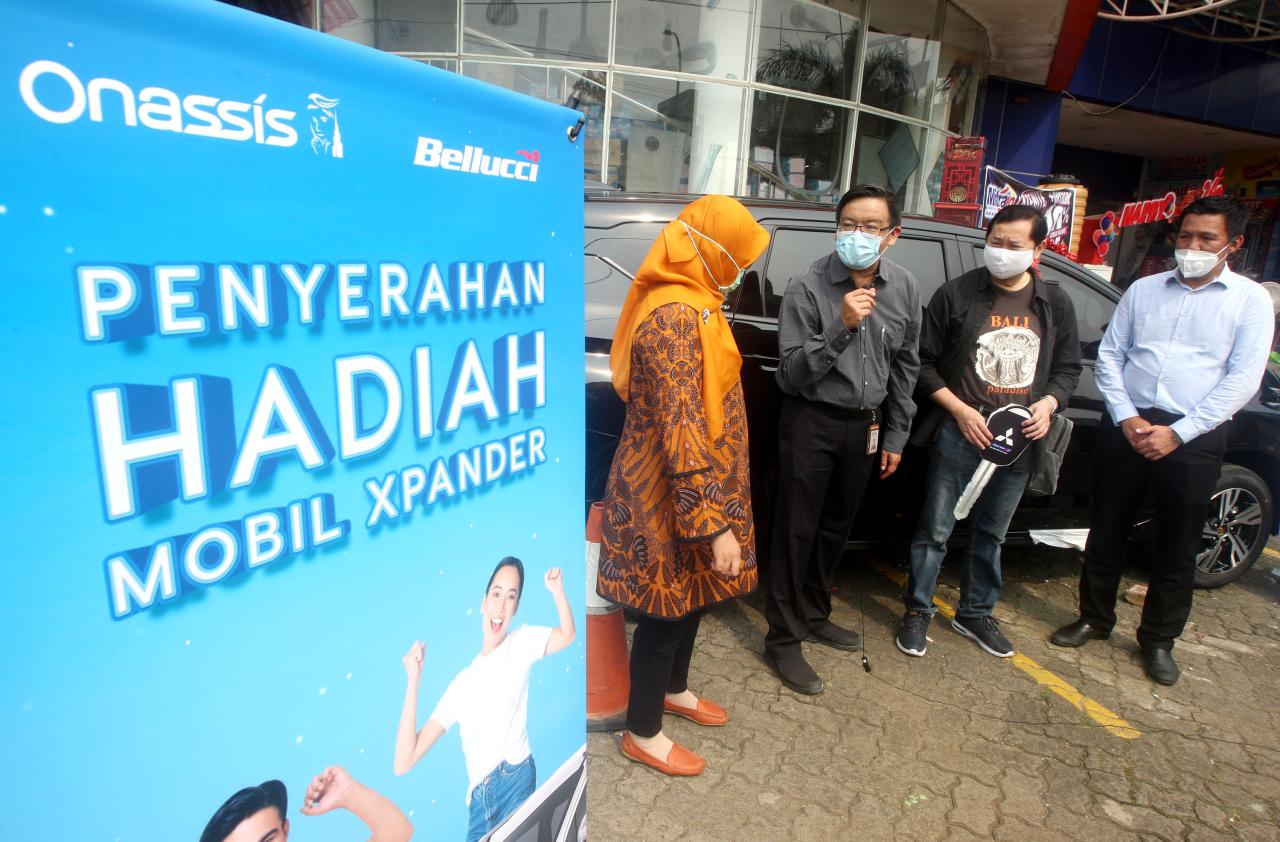 Penyerahan Hadiah Super...