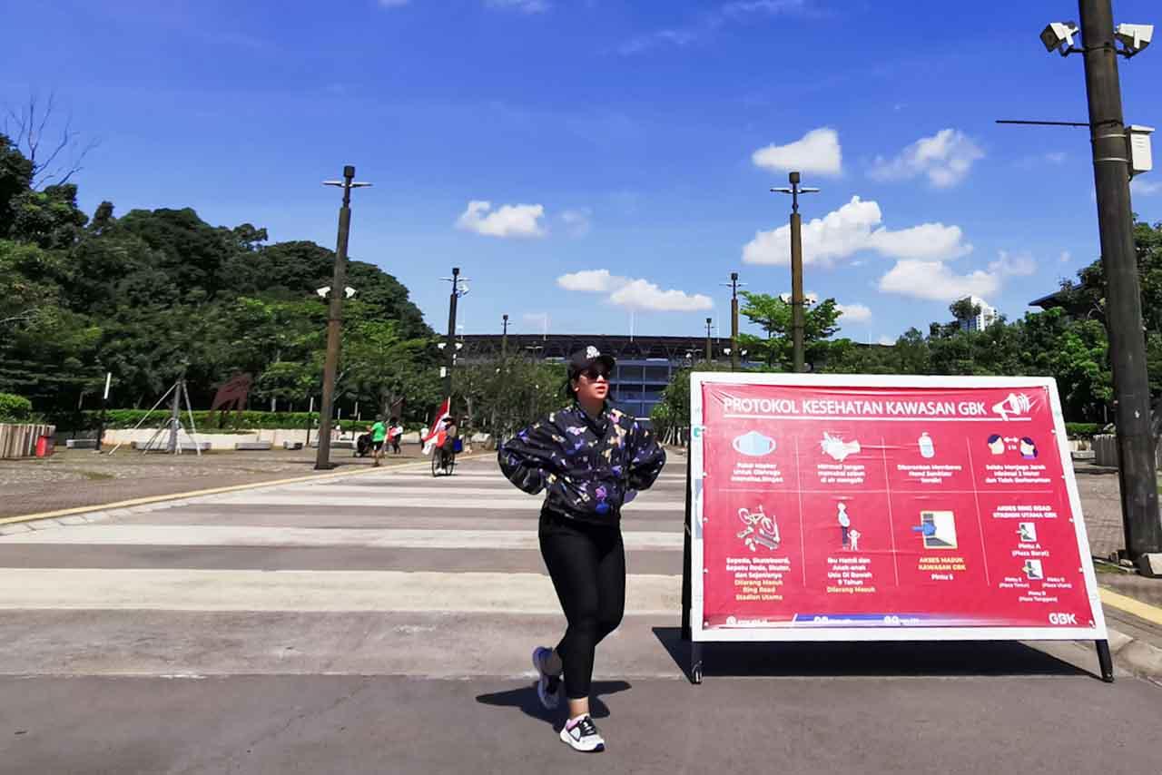 Warga Kembali Berolahraga...