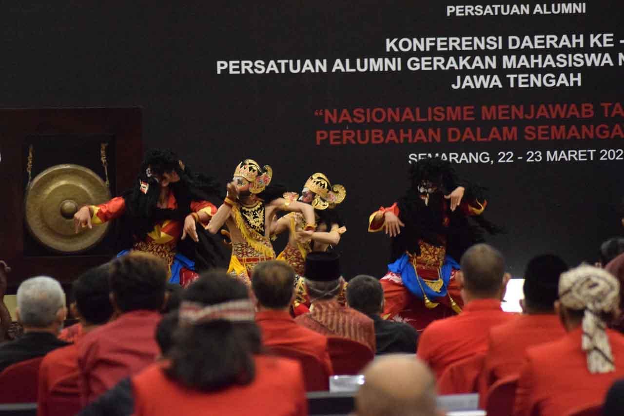 Ahmad Basarah Buka Konferda...