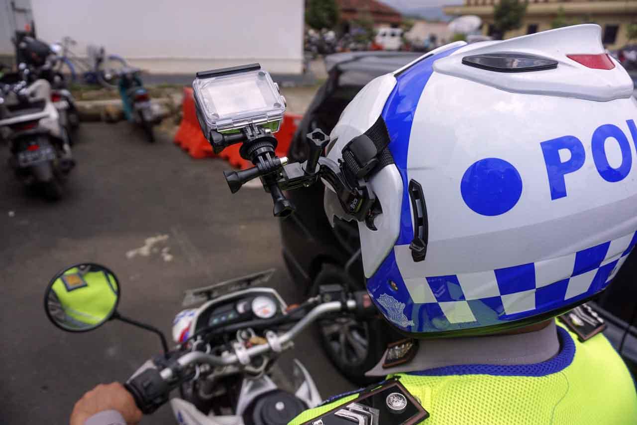 Terapkan ETLE, Polres...