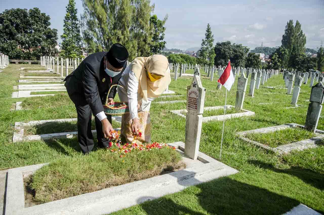 Ziarah Peringatan Bandung...