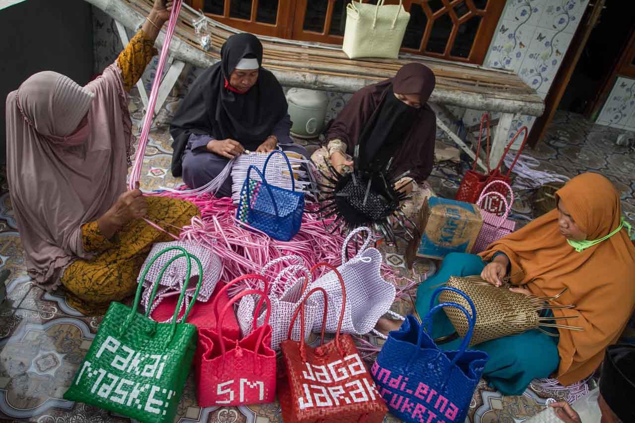 Perajin Desa Sepat Kampanyekan...