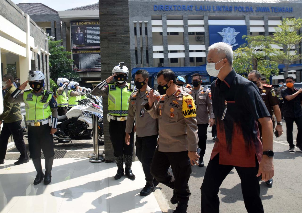 Tilang Elektronik Resmi...