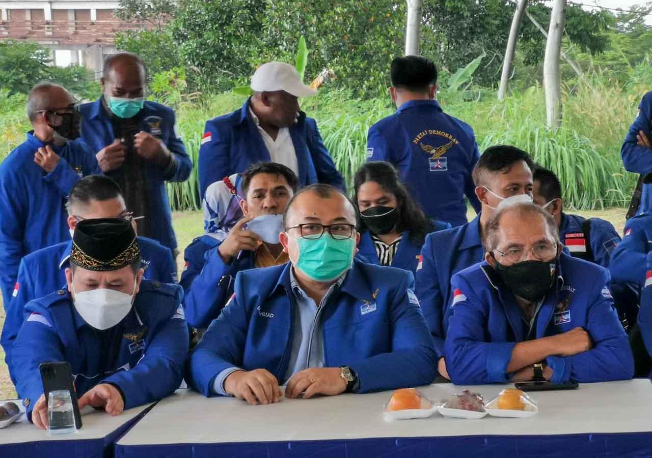 Awan Hitam Selimuti...