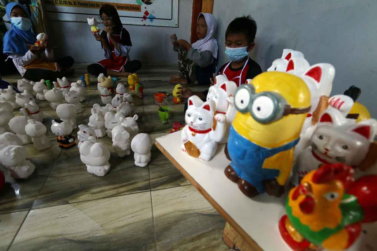 Kerajinan Edukasi Patung...