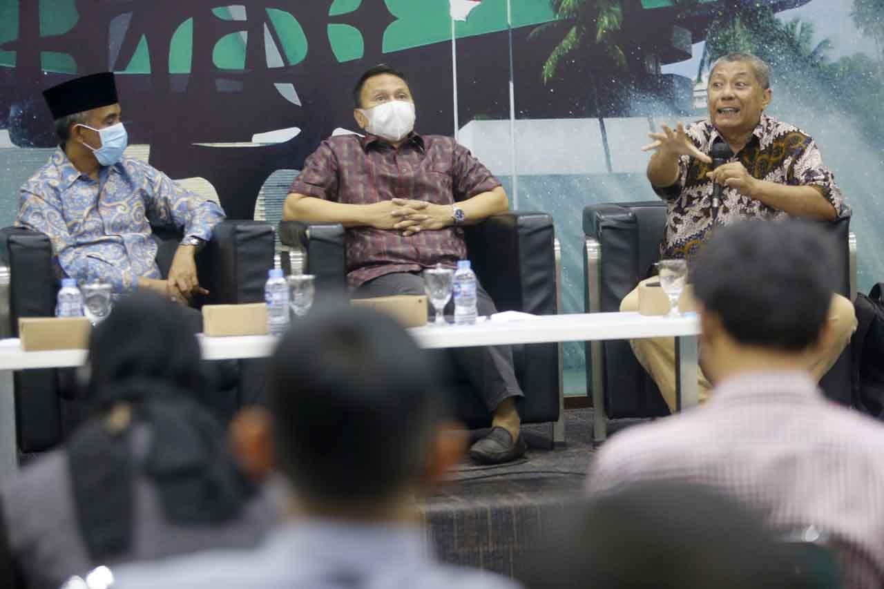 Diskusi Dialektika :...