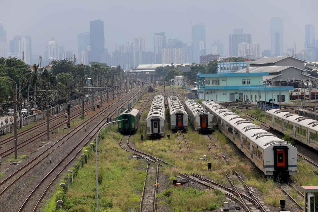 Depo Kereta Api Cipinang,...