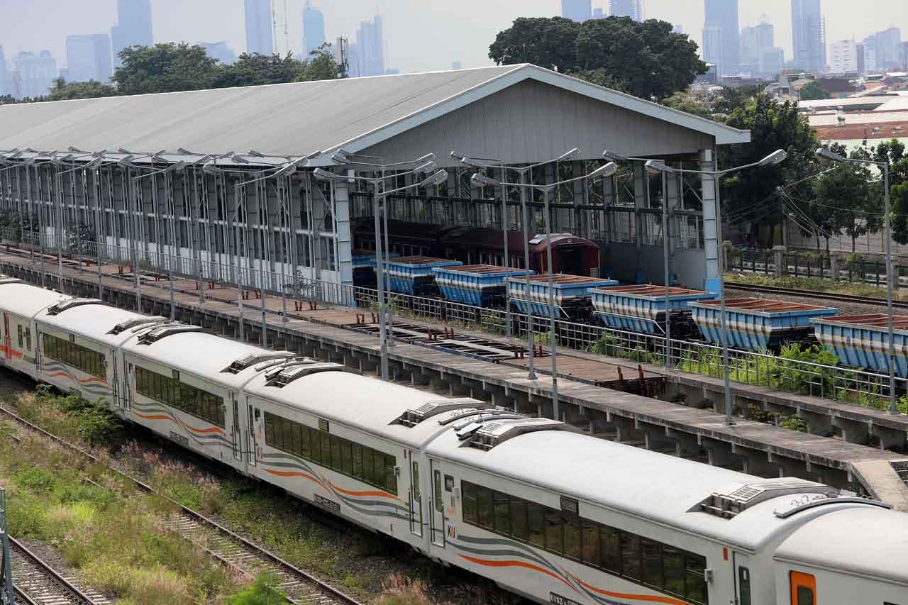 Depo Kereta Api Cipinang,...