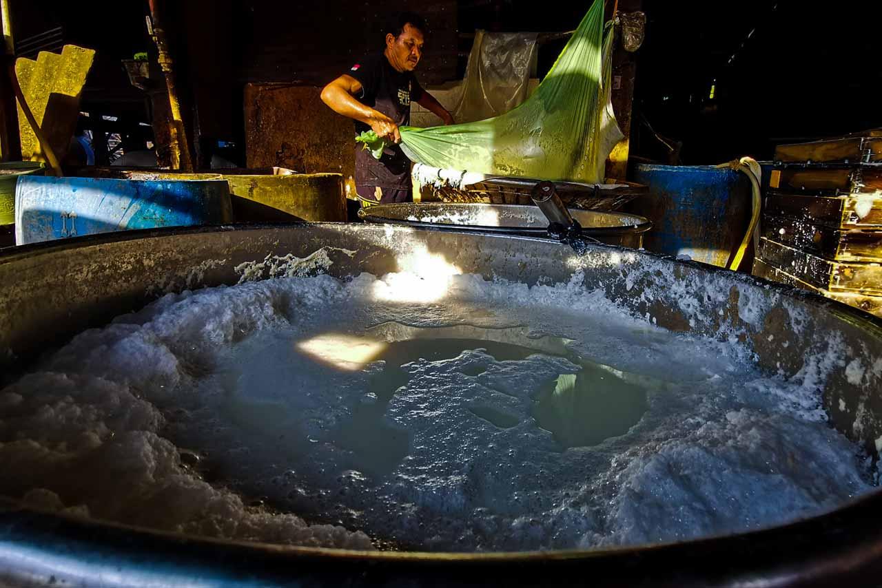 Harga Kedelai Terus...