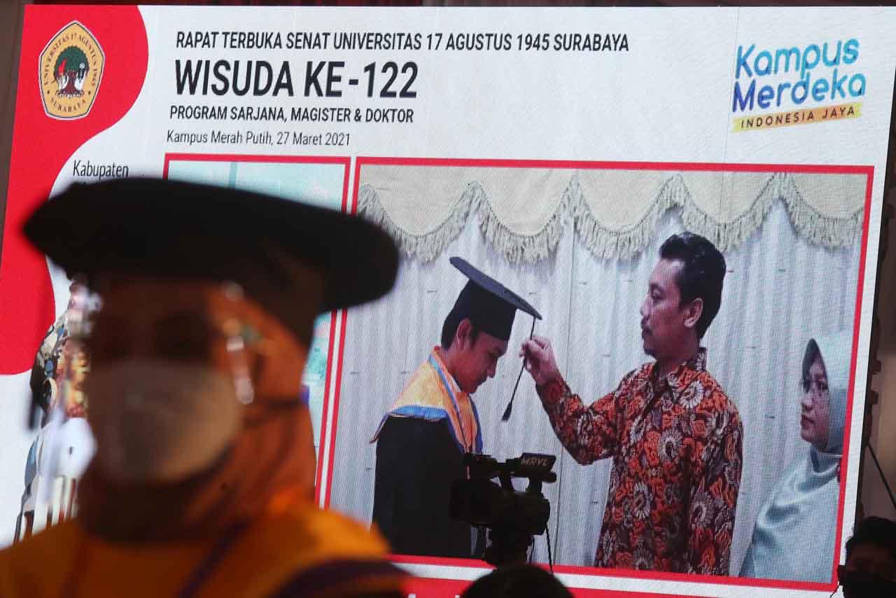 Untag Surabaya Kukuhkan...