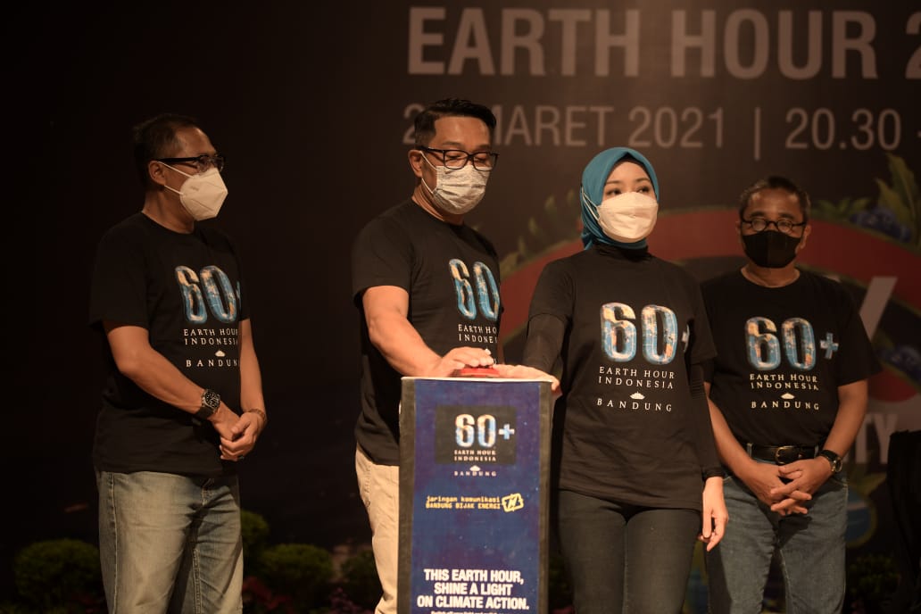 RK Hadiri Earth Hour...