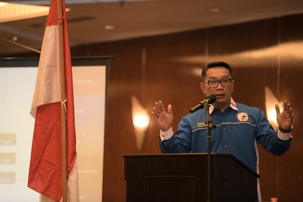 RK Hadiri Pelantikan...