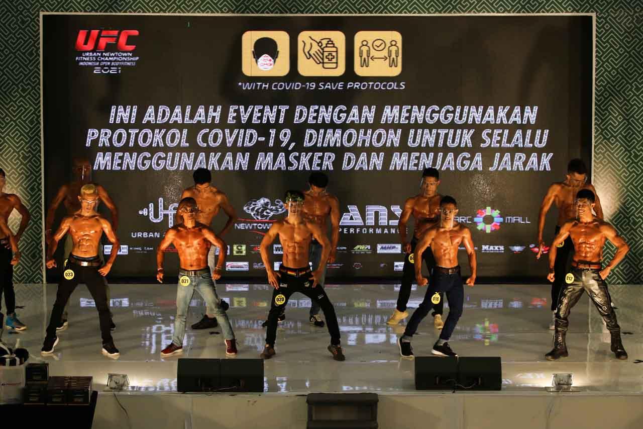 Kompetisi Binaraga di...