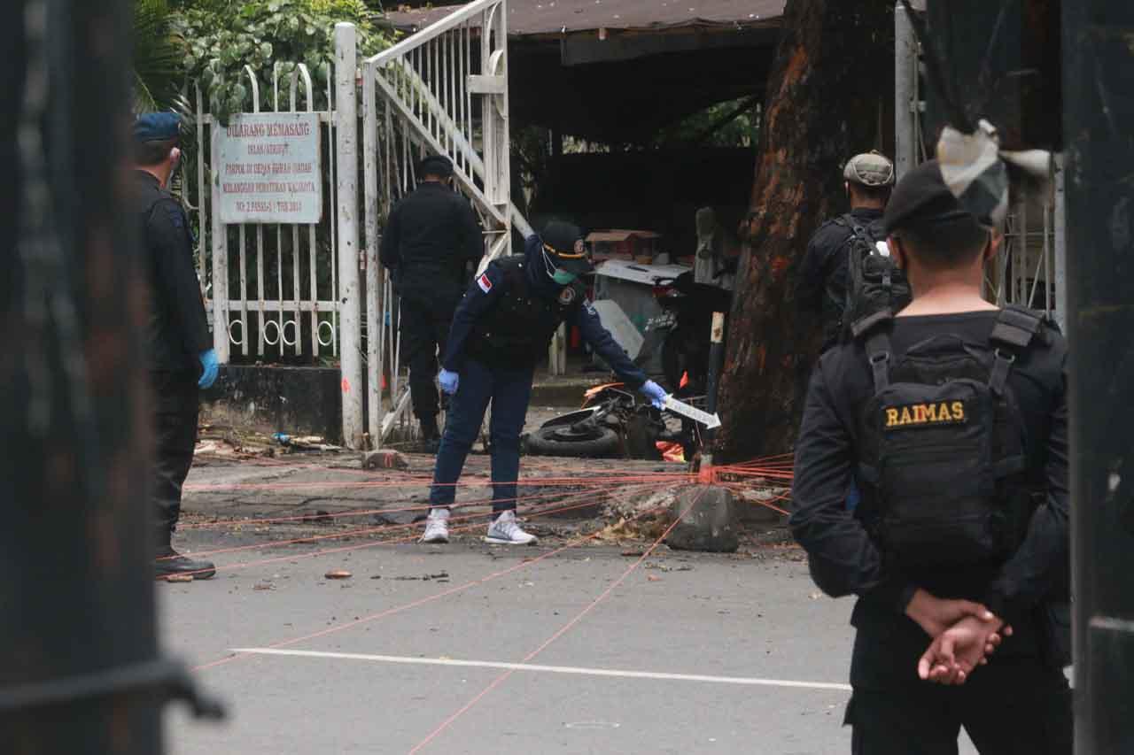 Pasca Ledakan, Polisi...