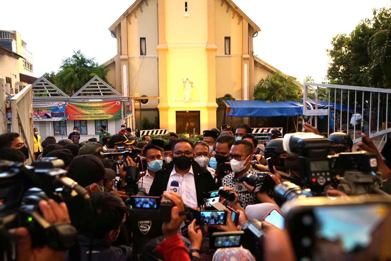 Menteri Agama Kunjungi...
