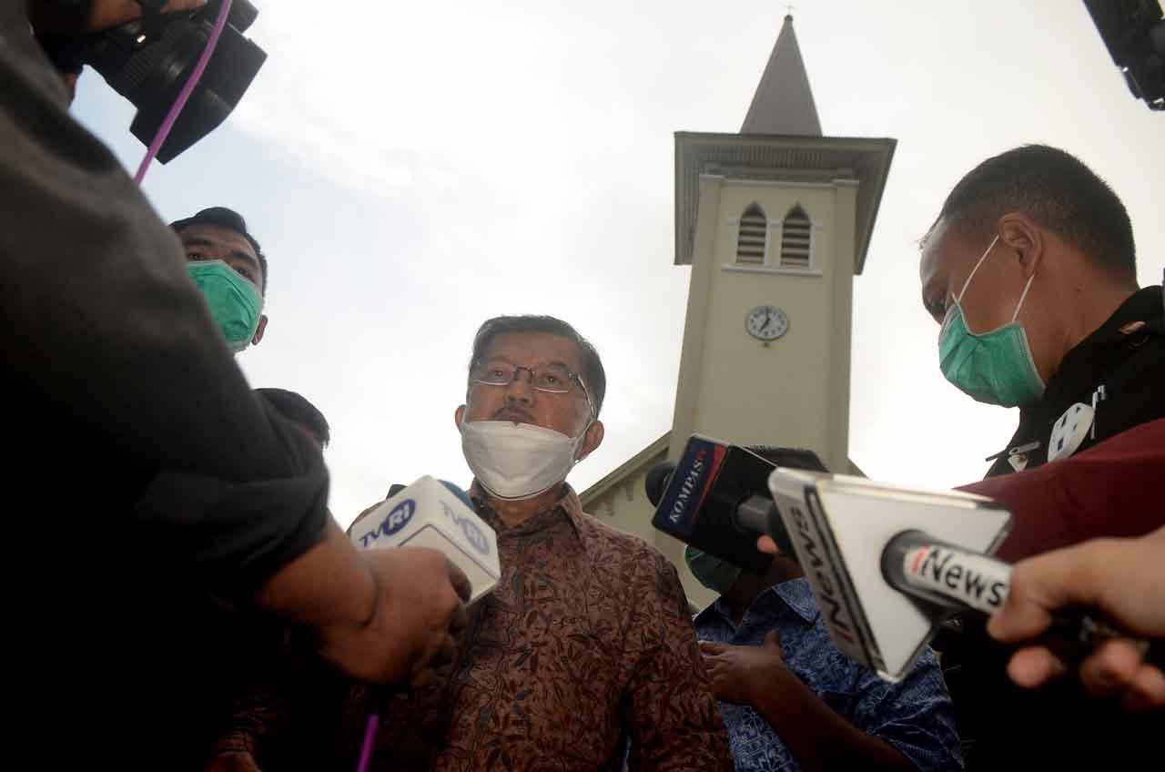 Jusuf Kalla Kunjungi...
