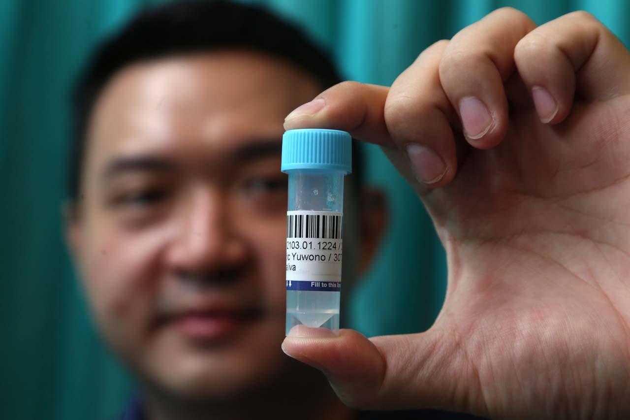 Intip Tes Covid-19 Saliva...