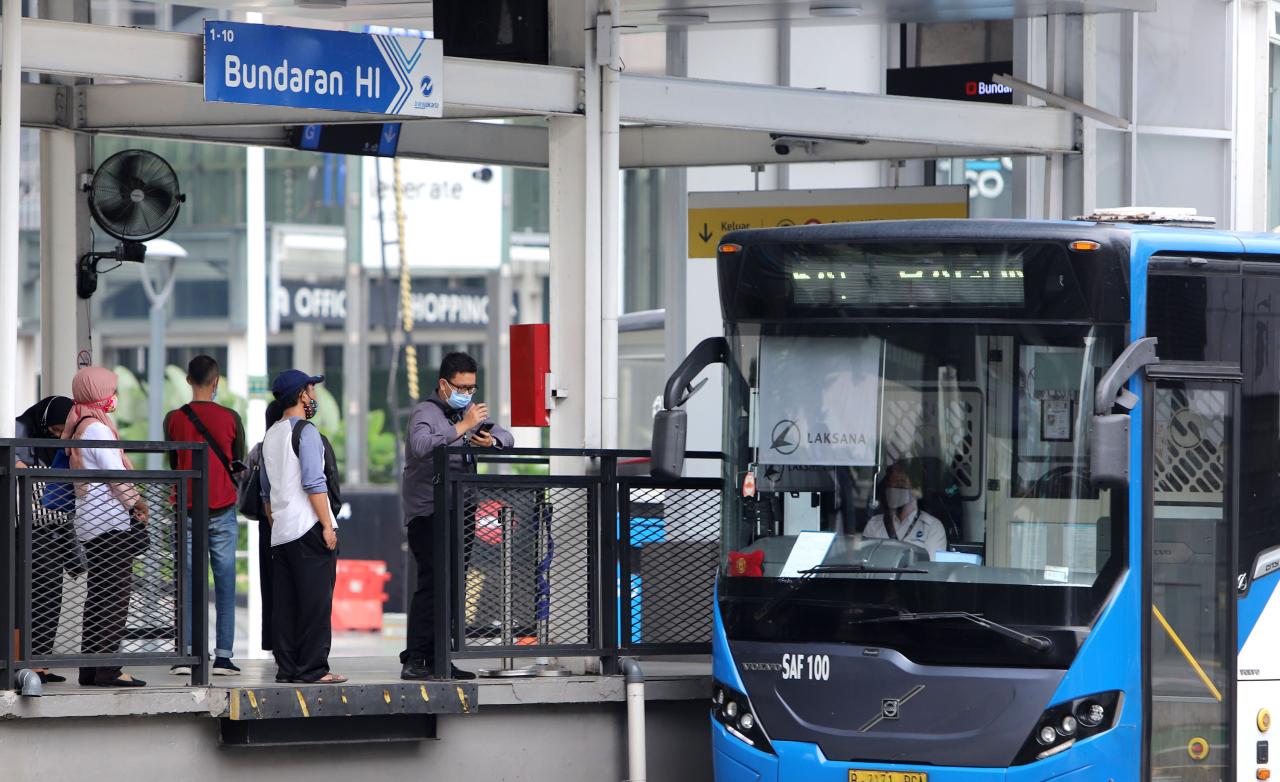 Transjakarta Akan Buka...