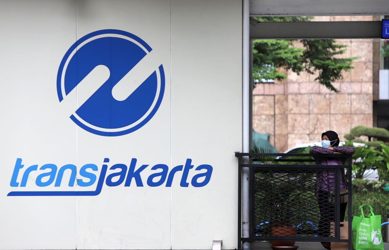 Transjakarta Akan Buka...