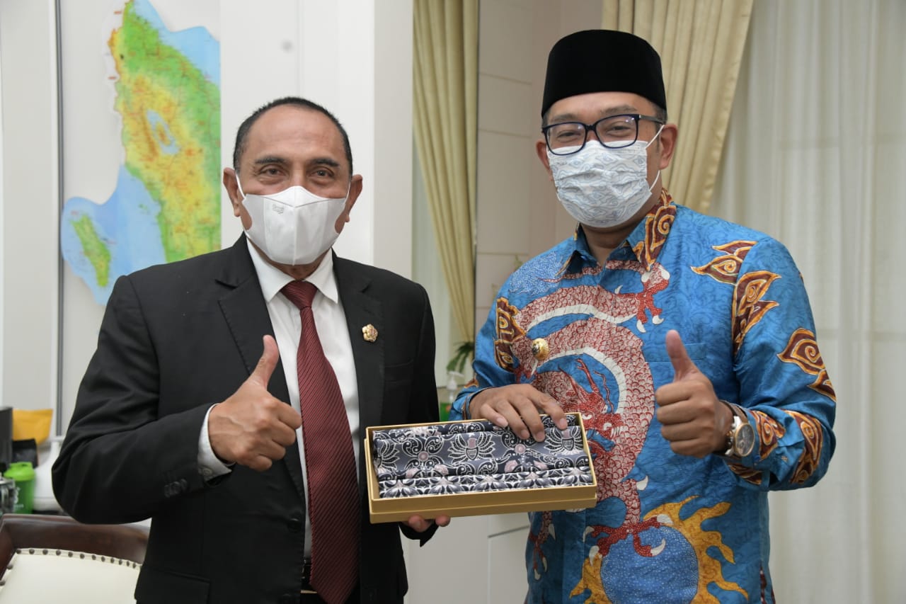 Dari Padang, Ridwan...