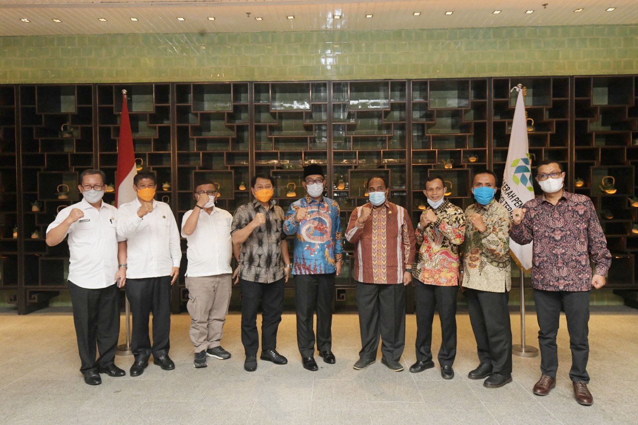 Gubernur Jabar Ridwan...