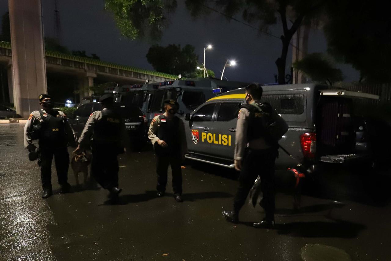 Pasca Serangan Teroris,...