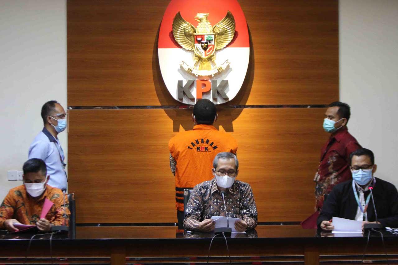 Bupati Aa Umbara dan...
