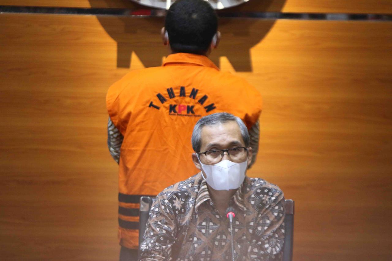 Bupati Aa Umbara dan...