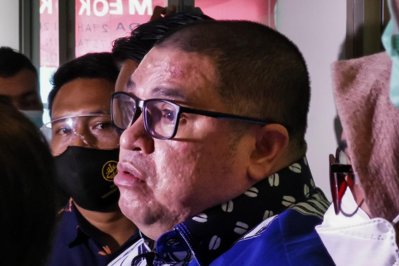 Pengacara Razman Nasution...