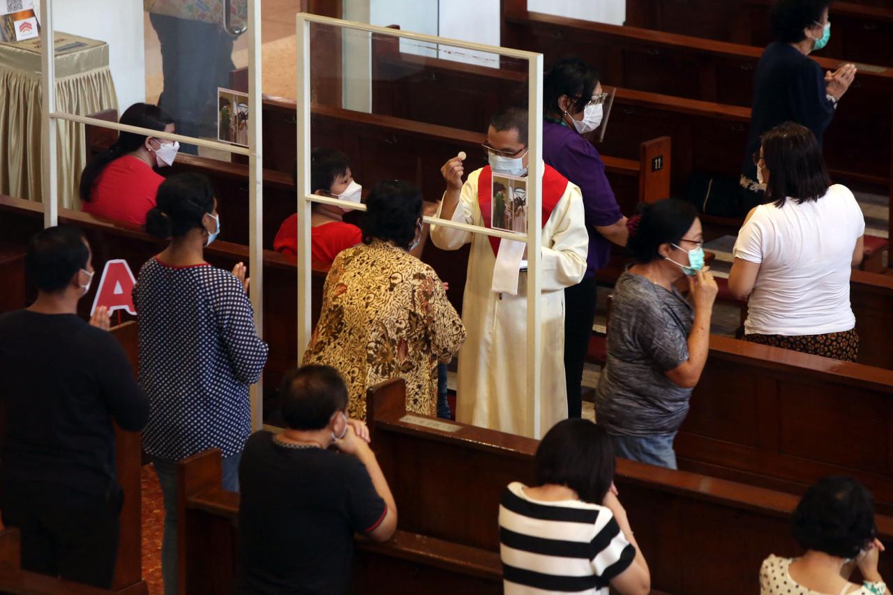Jumat Agung di Gereja...