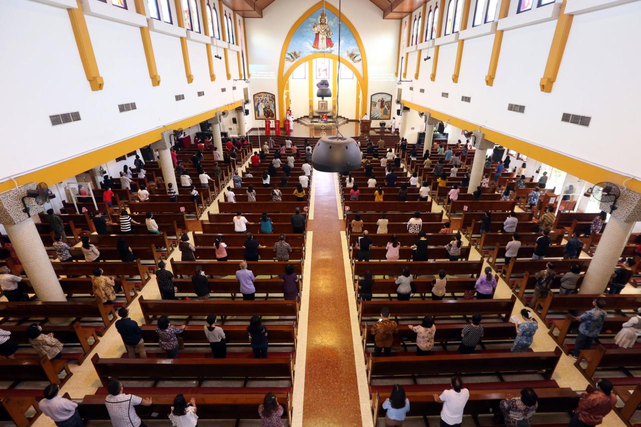 Jumat Agung di Gereja...