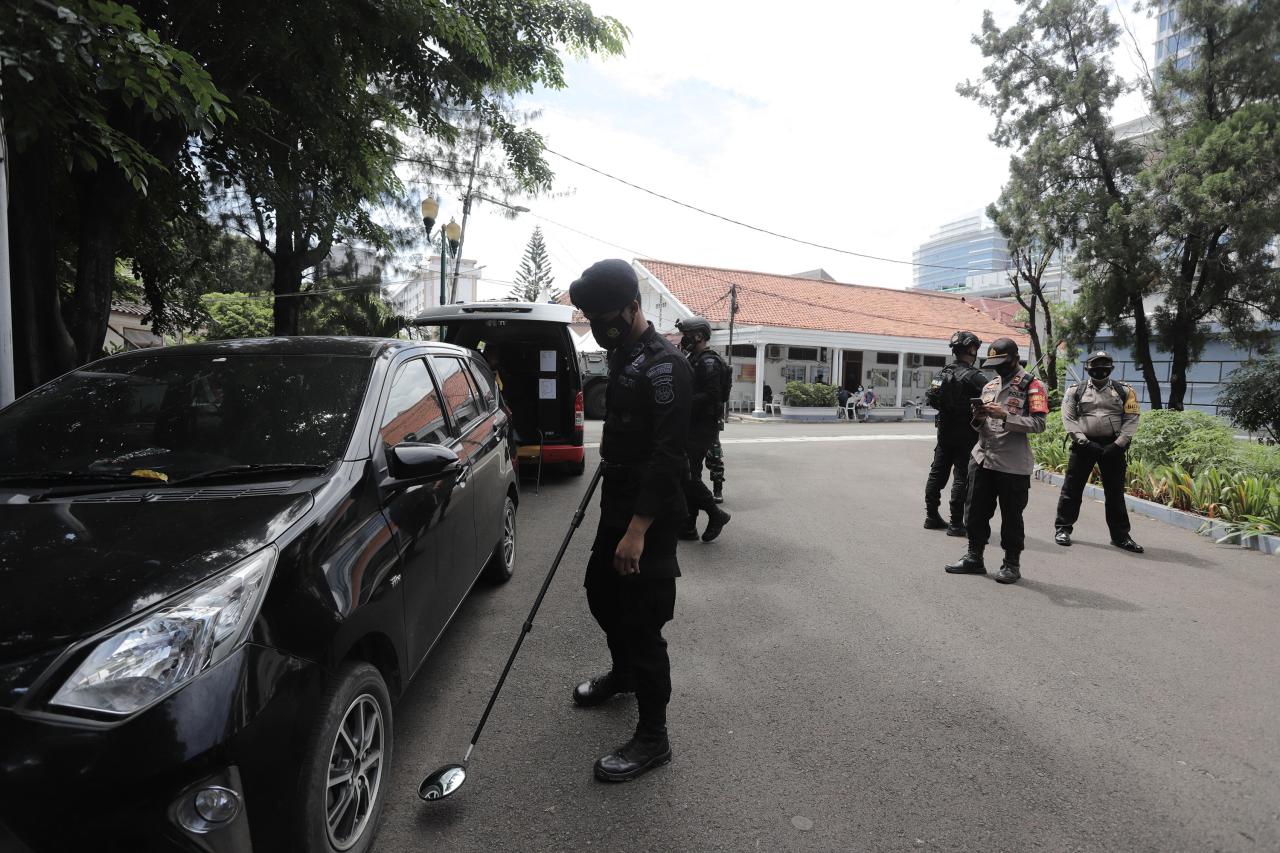 Antisipasi Aksi Teroris,...