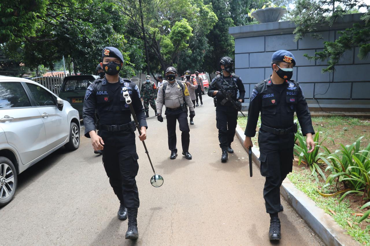 Antisipasi Aksi Teroris,...