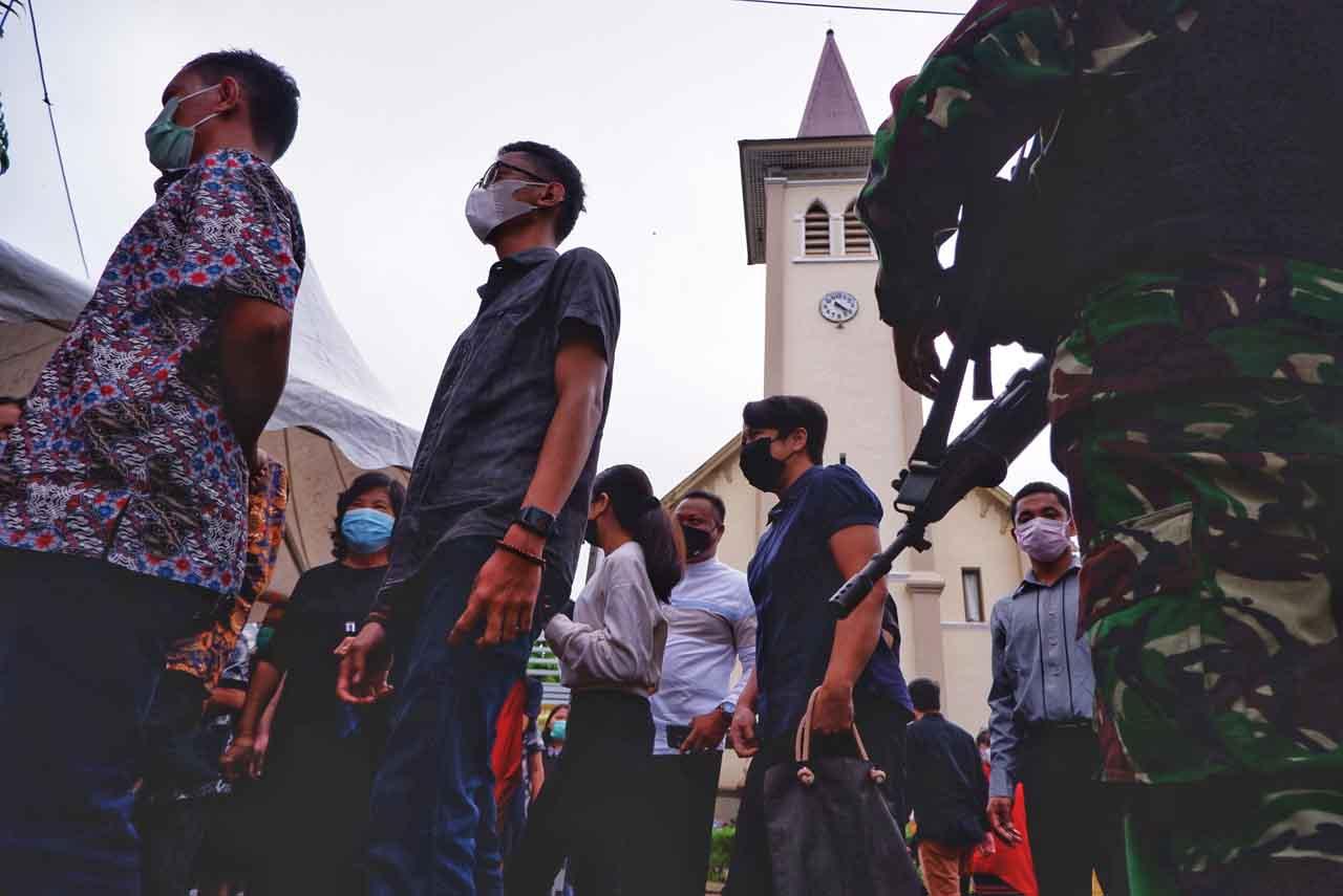 Ibadah Jumat Agung di...