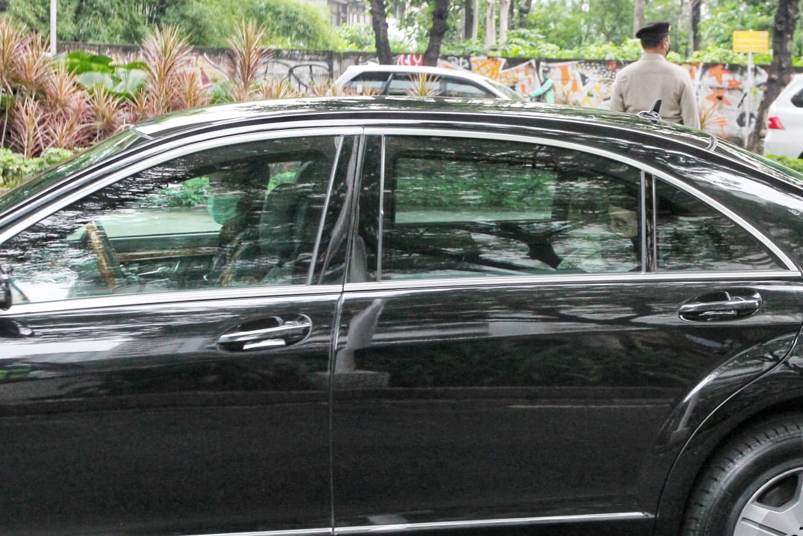 Hadiri Pernikahan Atta-Aurel,...