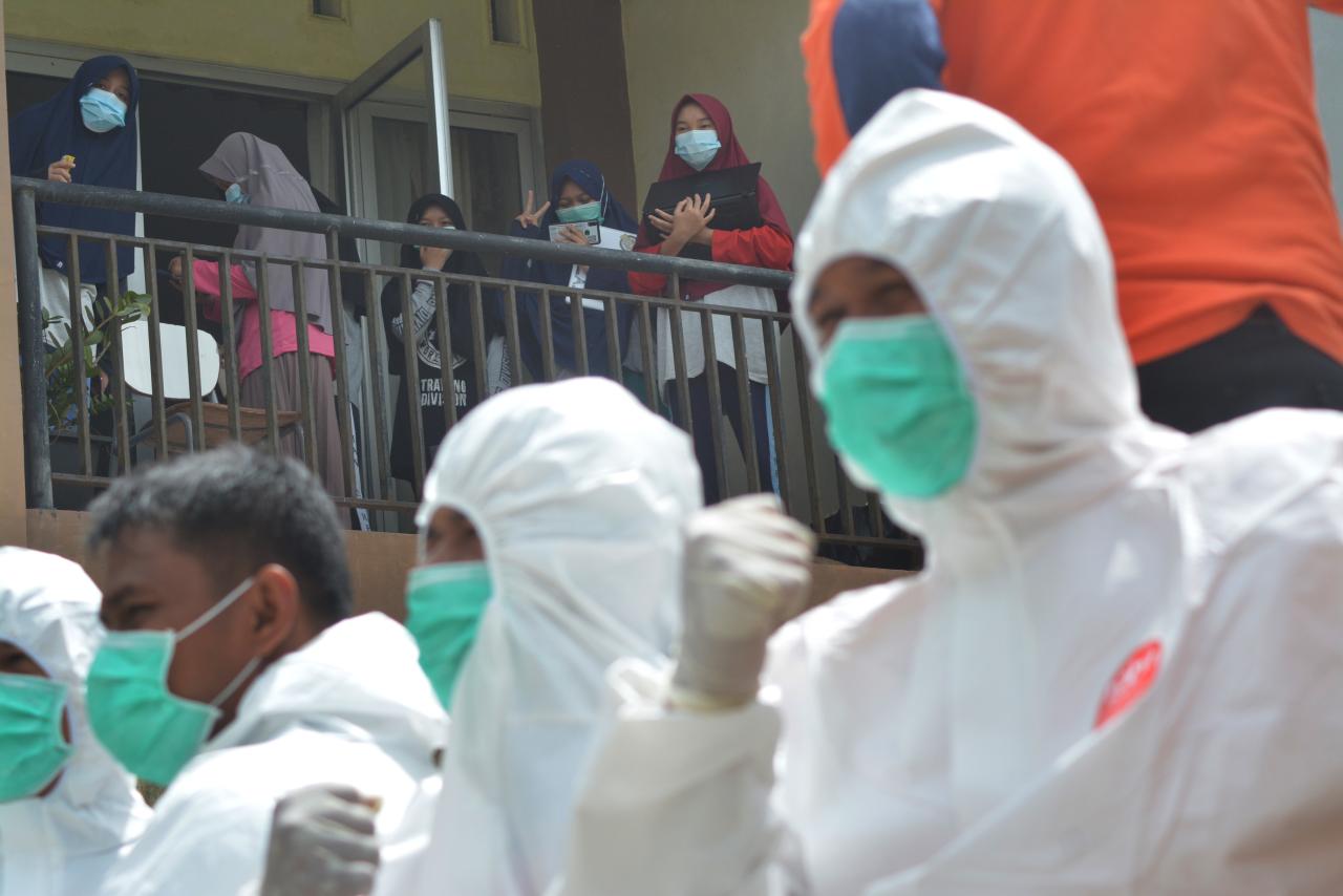 58 Siswa Positif Covid-19,...
