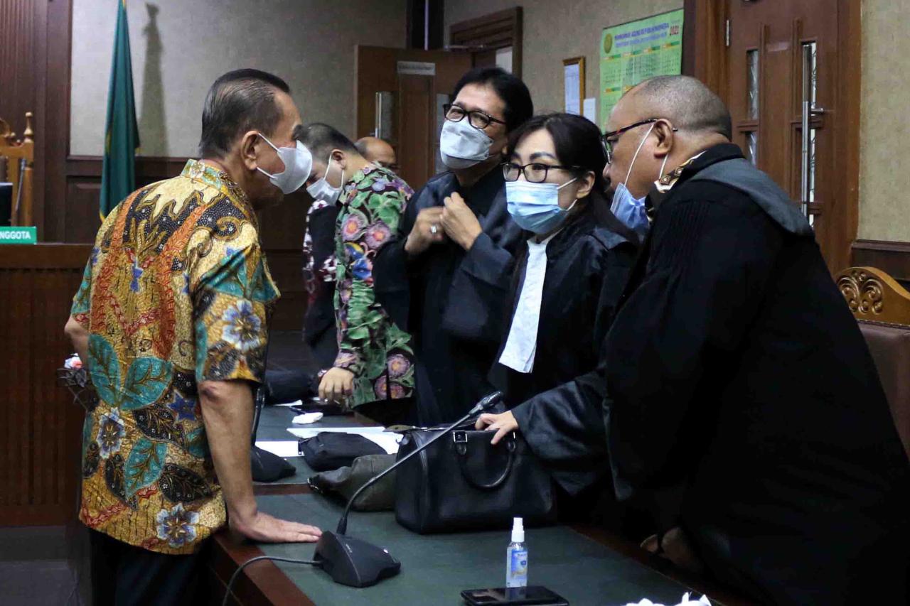 Terbukti Lakukan Suap...
