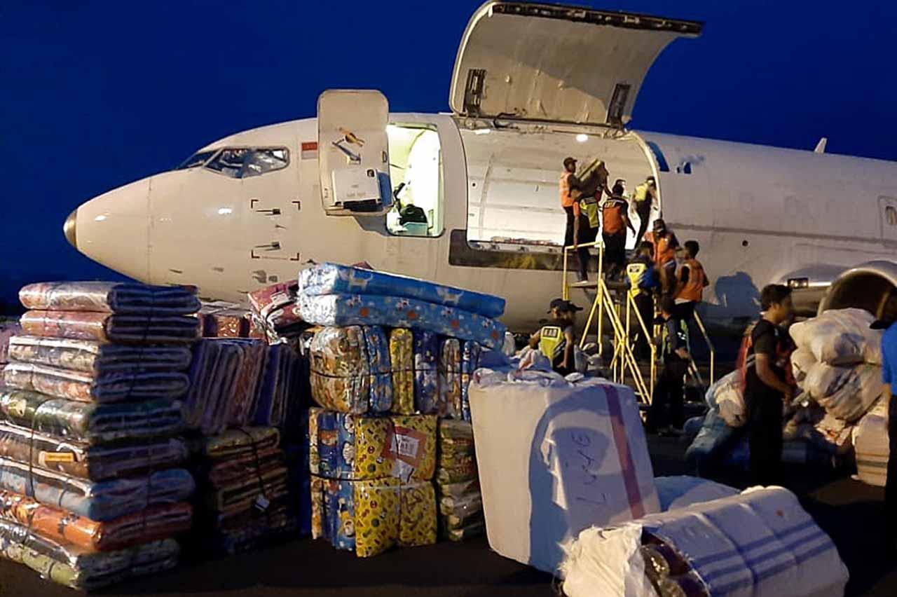 Bantuan Logistik untuk...