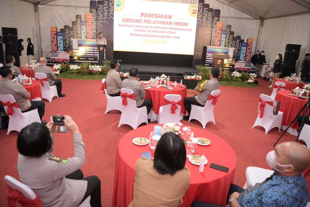 Gubernur Ridwan Kamil...