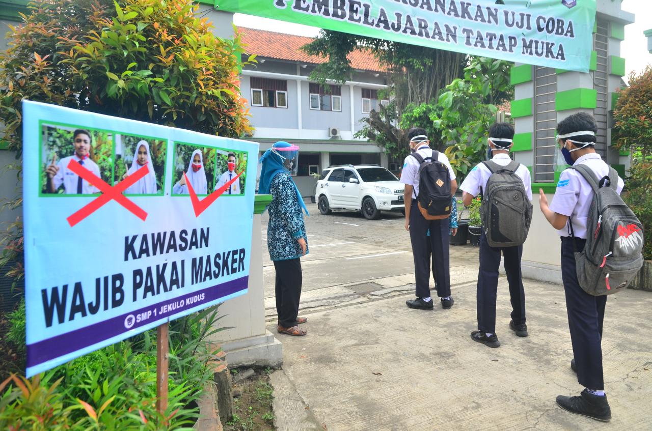 Simulasi Pembelajaran...