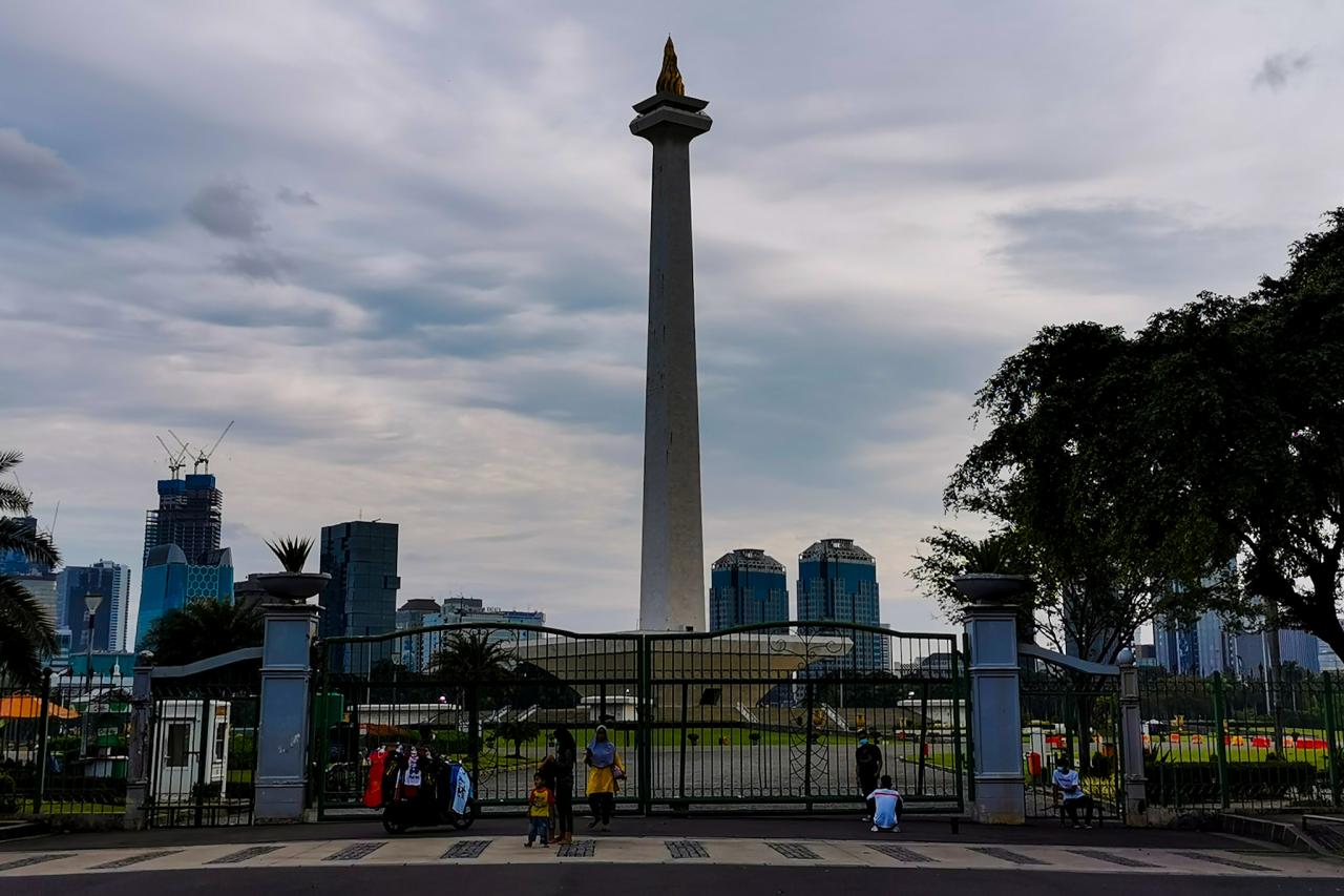 Pemprov DKI Perpanjang...