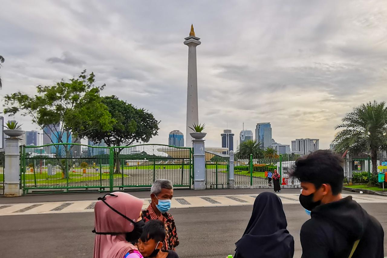 Pemprov DKI Perpanjang...
