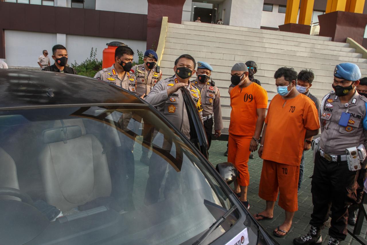 Oknum Perwira Polisi...