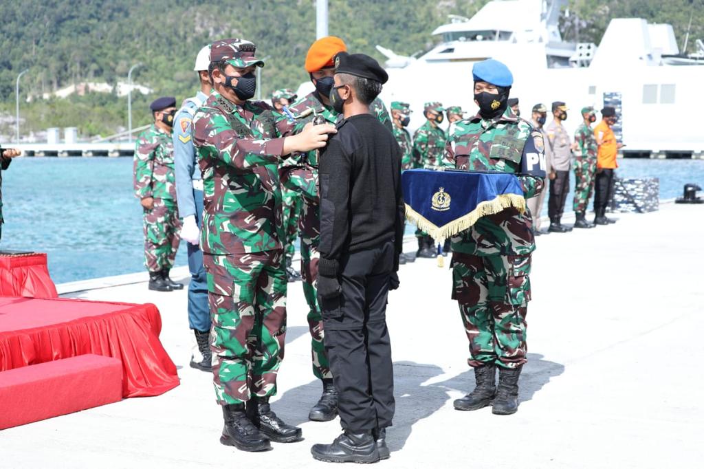 Panglima TNI Letakan...